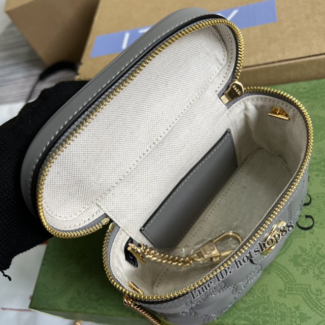 Gucci官網新款壓花G全皮女包 古馳GG Matelassé迷你手提包鏈條小挎包723770 gqy4623